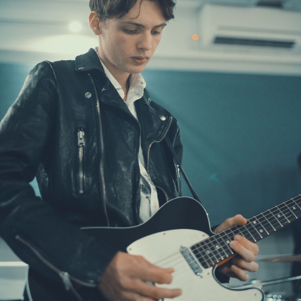 Intermediate advanced guitar lessons