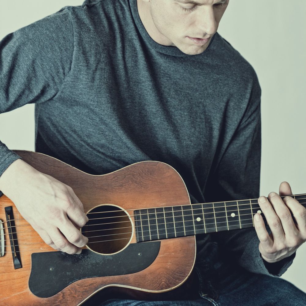 Guitar lessons for adults
