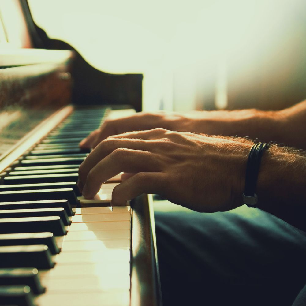Piano lessons for adults