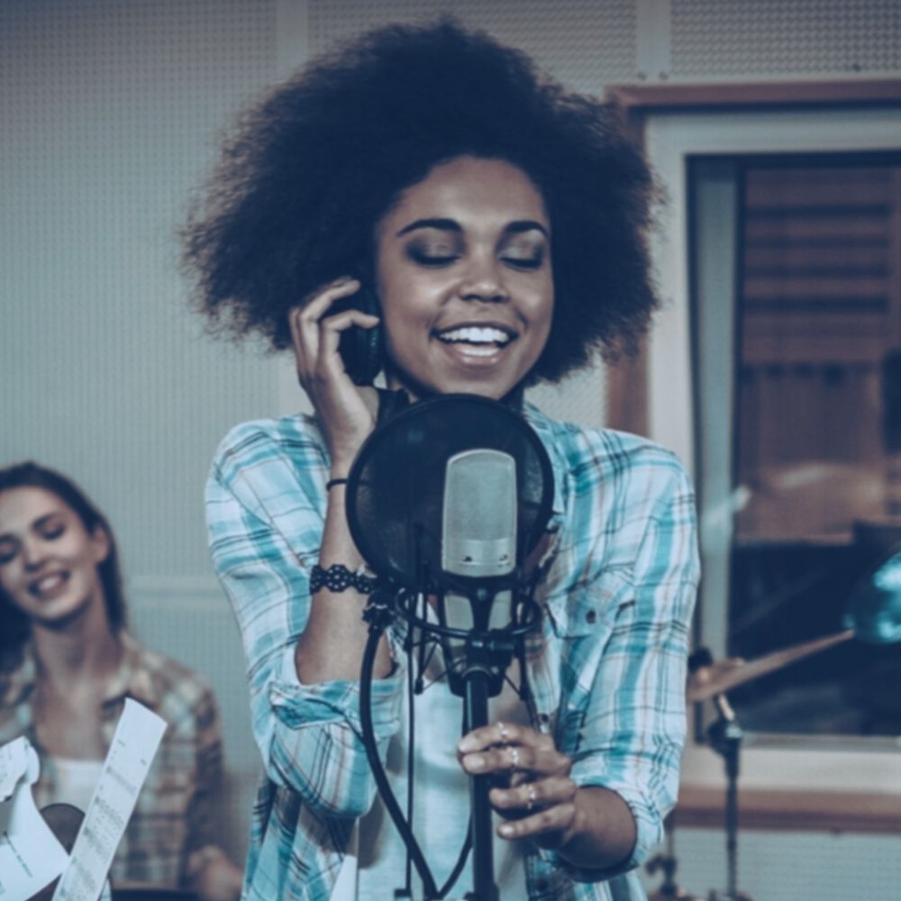 Intermediate and advanced voice lessons